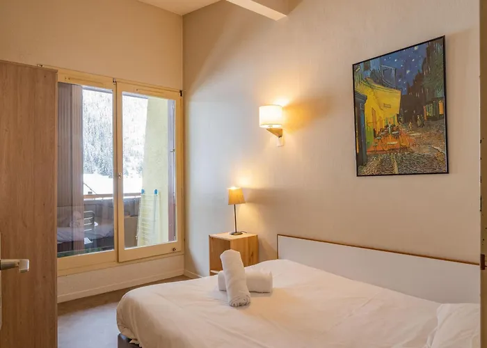 Lognan 6 Centre Mont Blanc *